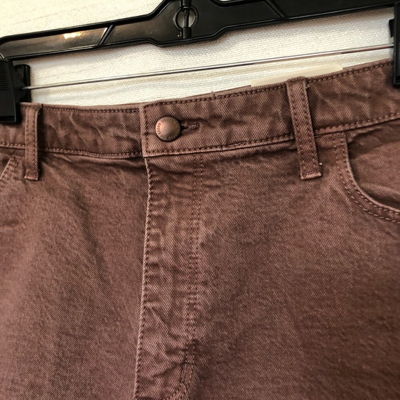 Universal Thread Women’s Jean Shorts 16/33 Brown - Picture 3 of 9